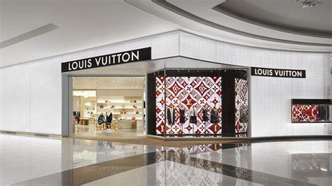 borsa louis vuitton costo dubai centro commerciale|louis vuitton dubai mall store.